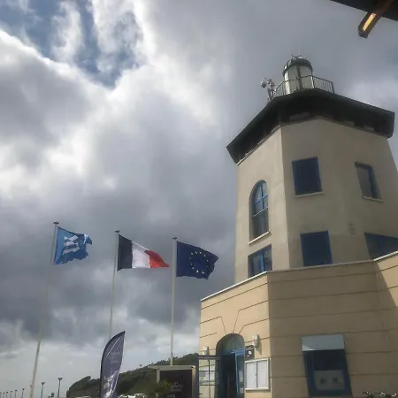 Figure De Proue, Pres Les Sables D Olonne, Saint Hilaire アパート *