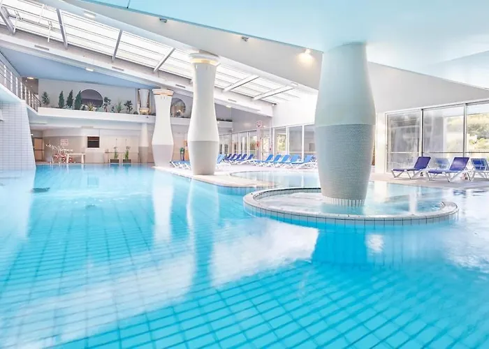 Figure De Proue, Pres Les Sables D Olonne, Saint Hilaire * Talmont-Saint-Hilaire